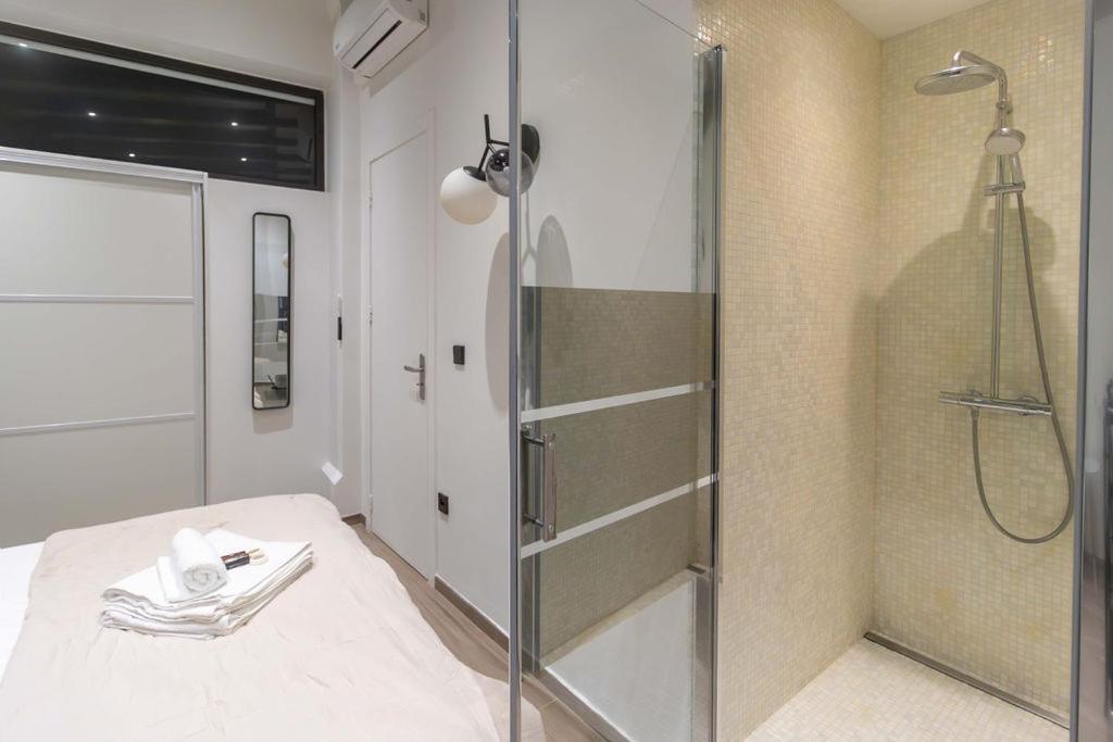 Apartment Saint Germain Des Pres By Studio Prestige Paris Bagian luar foto