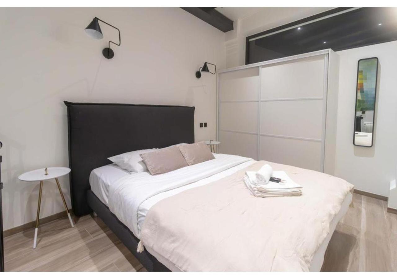 Apartment Saint Germain Des Pres By Studio Prestige Paris Bagian luar foto